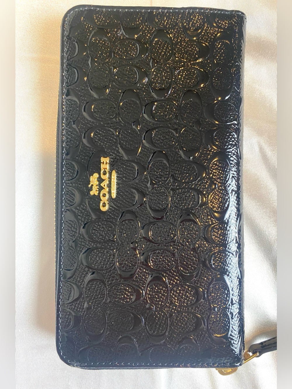 Coach Authentic Black Embossed Patent Leather Zip Wallet with Gold Logo Classic - Picture 10 of 12